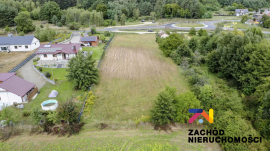 Atrakcyjna działka budowlana z usługami Łaz